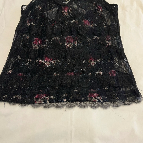 White House Black Market Black Flower Tank Top Under Ruffled Lace Tank Top Sz XS - Picture 4 of 9